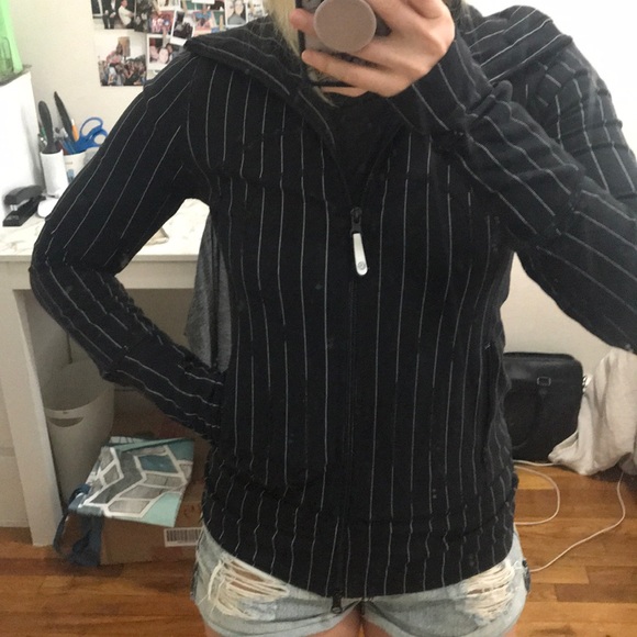 Lululemon define jacket black pinstripe - Picture 2 of 4